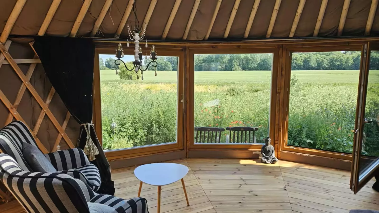 Glamour-Camping-Wohnzimmer