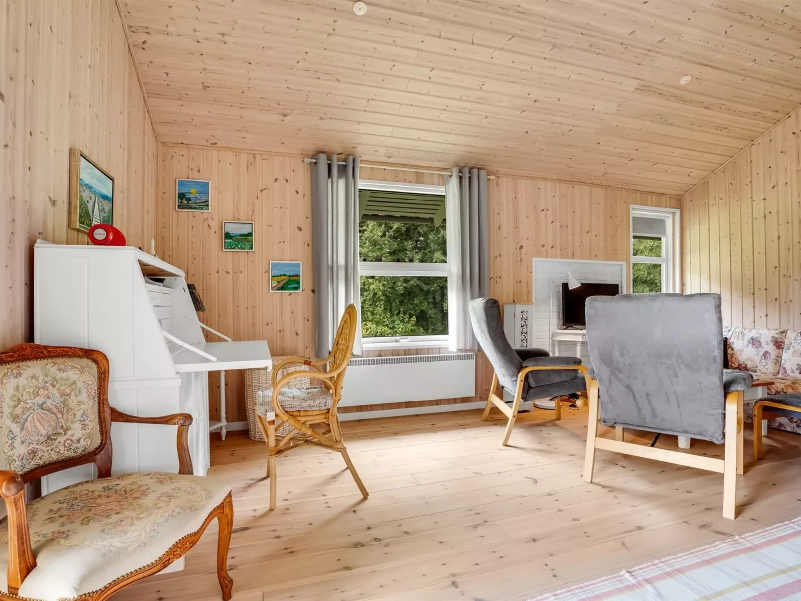 "Aleth" - 800m from the sea-Dedans