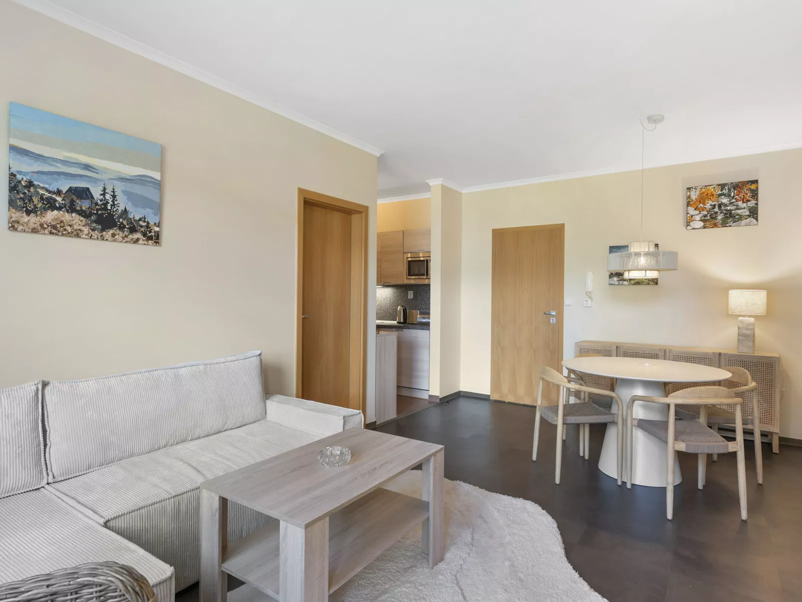 Resident Harrachov B-Drinnen