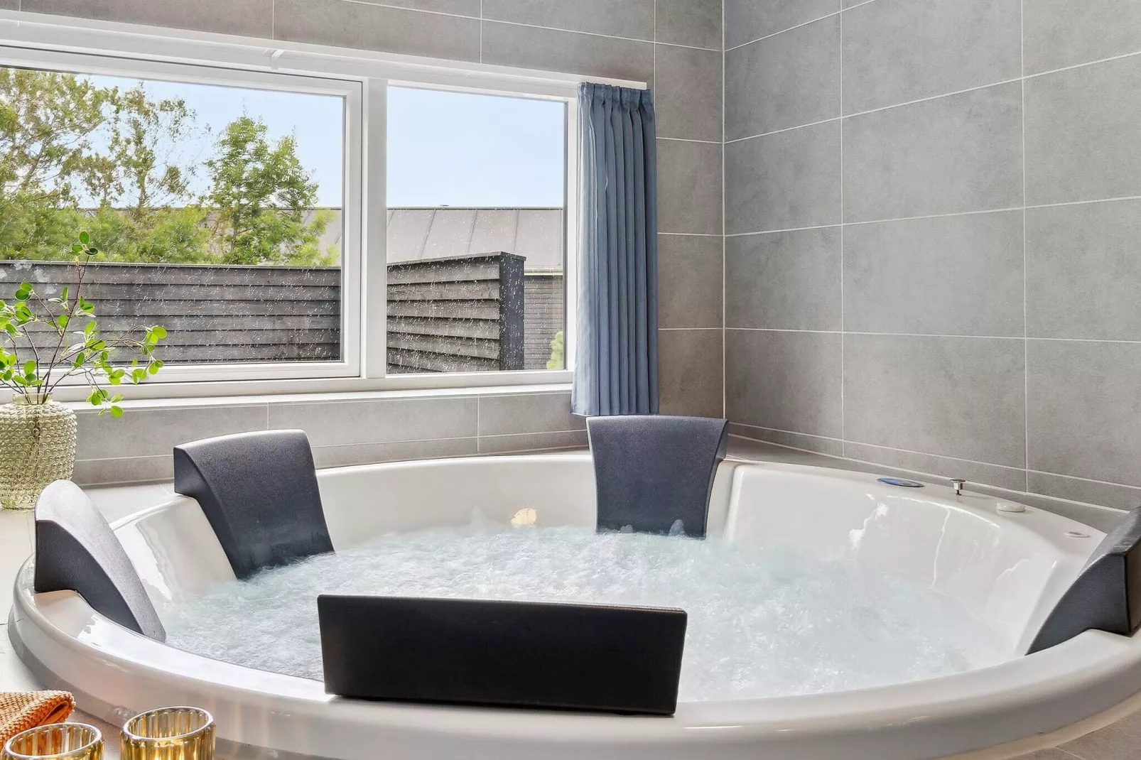 18 Personen Ferienhaus in Ålbæk-Wellnessbereich
