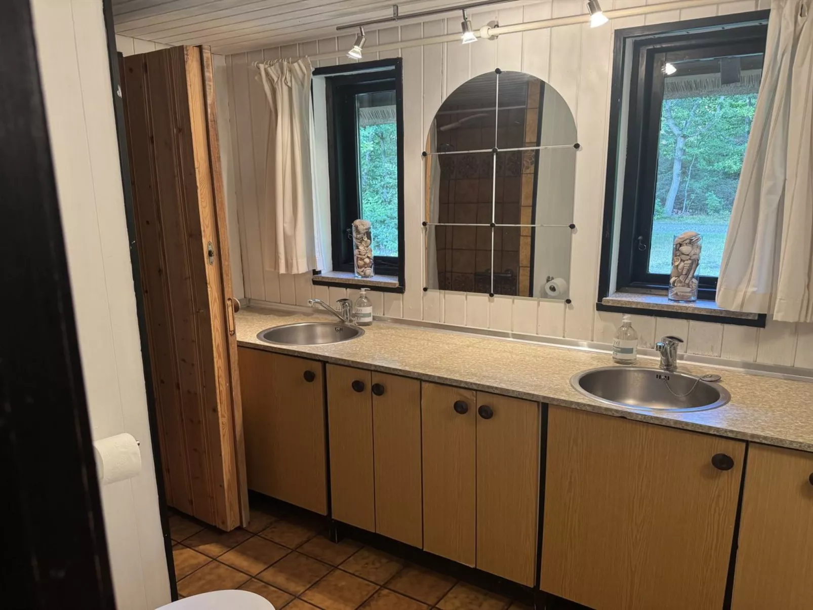 "Karmen" - 1km from the sea-Inside