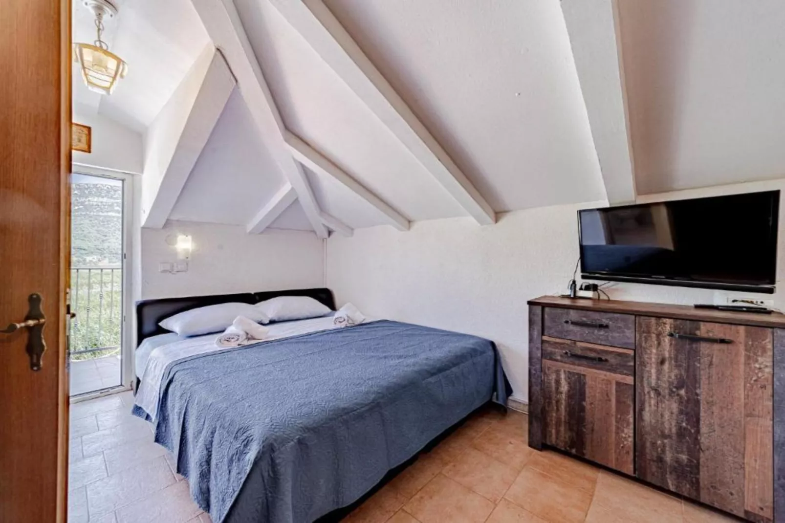 Natur Olive House Ston-Bedroom