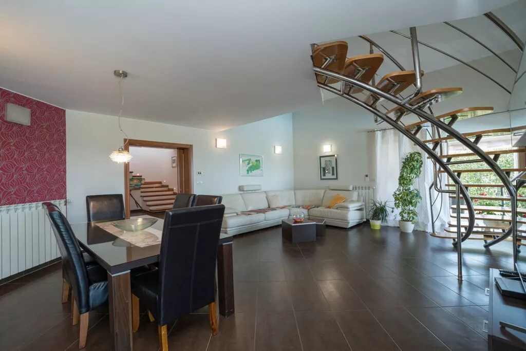 539573-Nicht zugeordnet