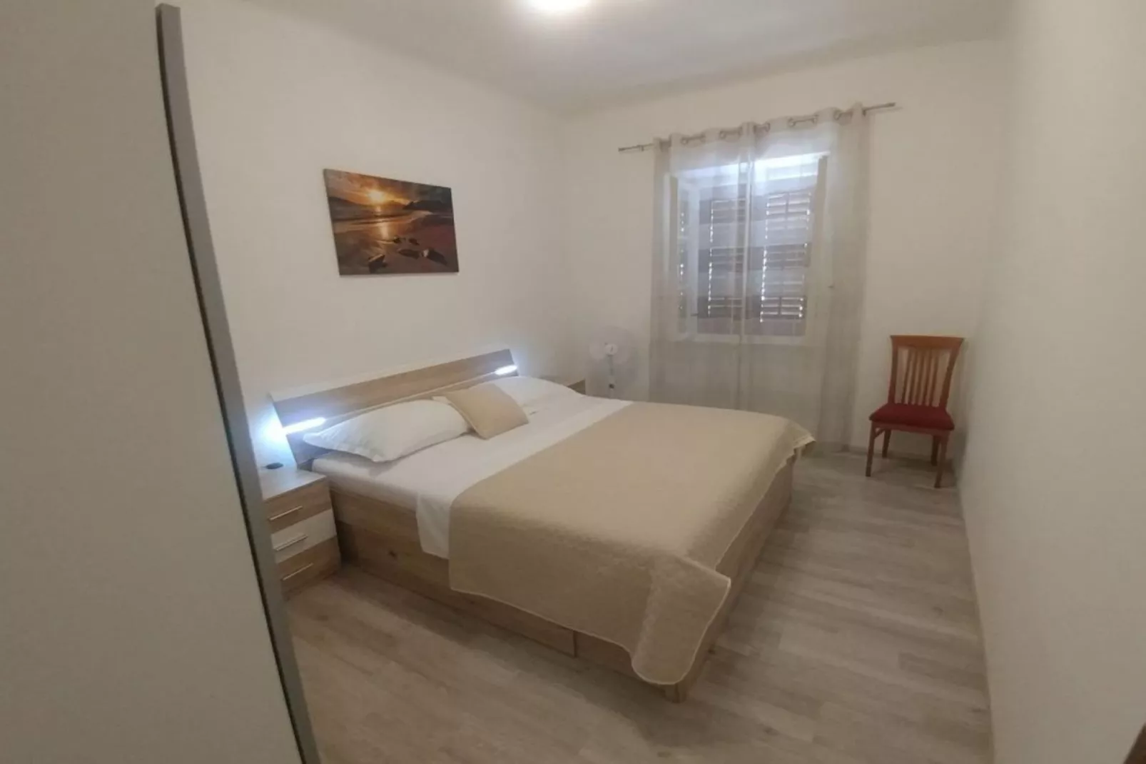 Four Bedroom Holiday Home With Terrace & Sea View-Chambre