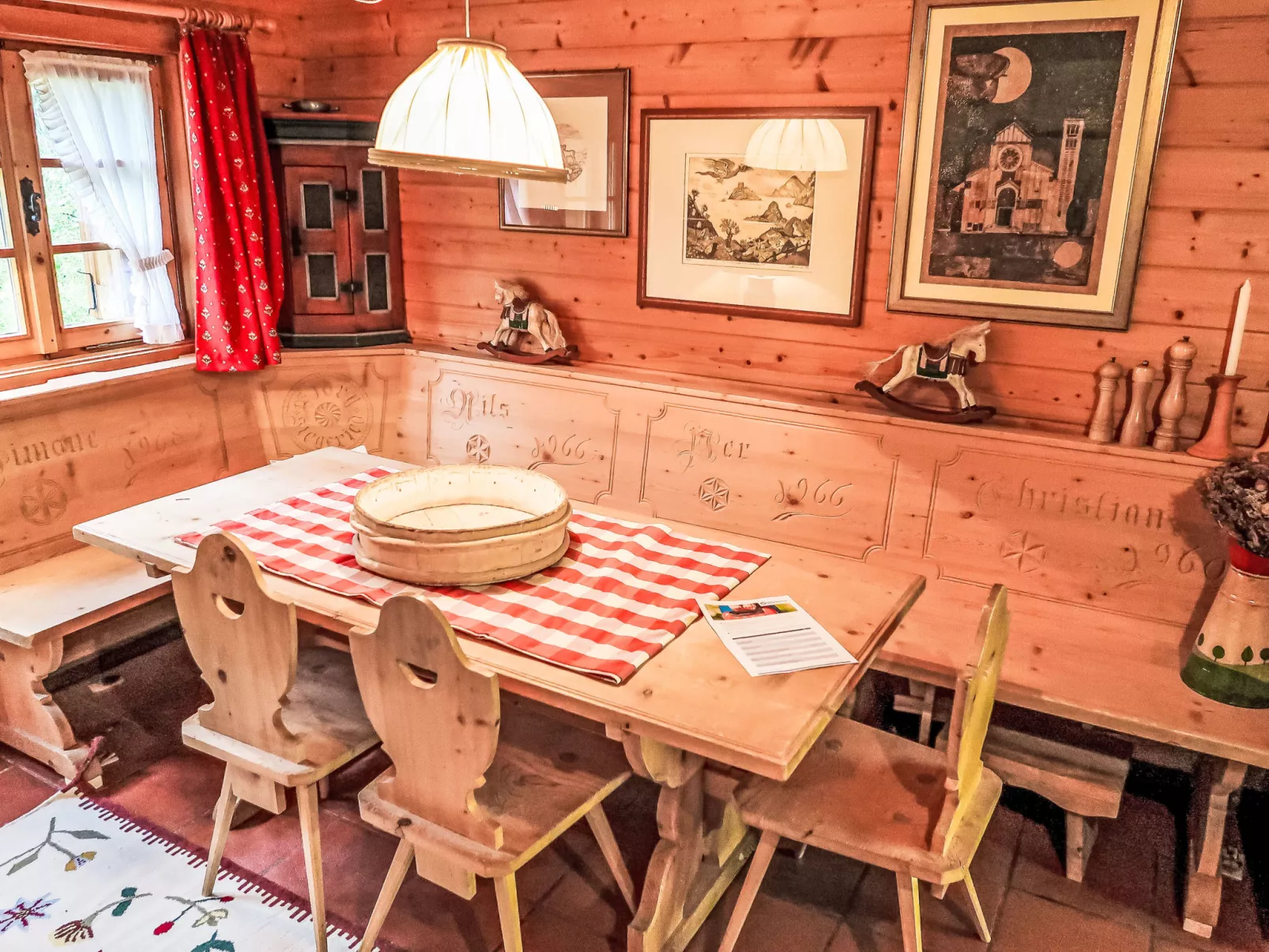 Rodas Soura 5-Drinnen