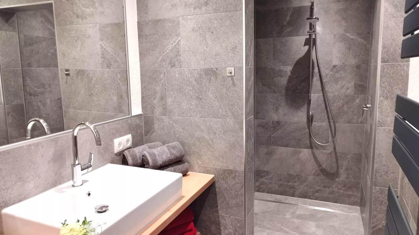 Apartment Rohrmoser-Bathroom