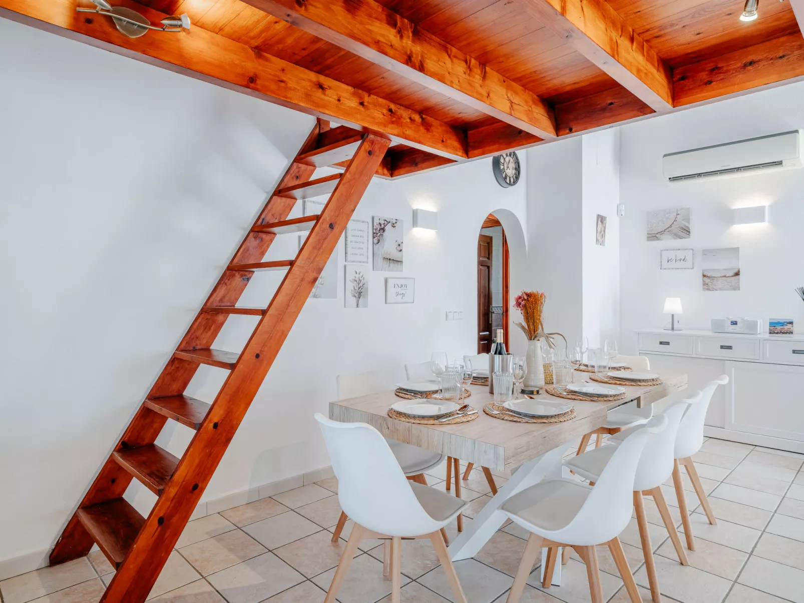 Villa Gran Vida-Drinnen