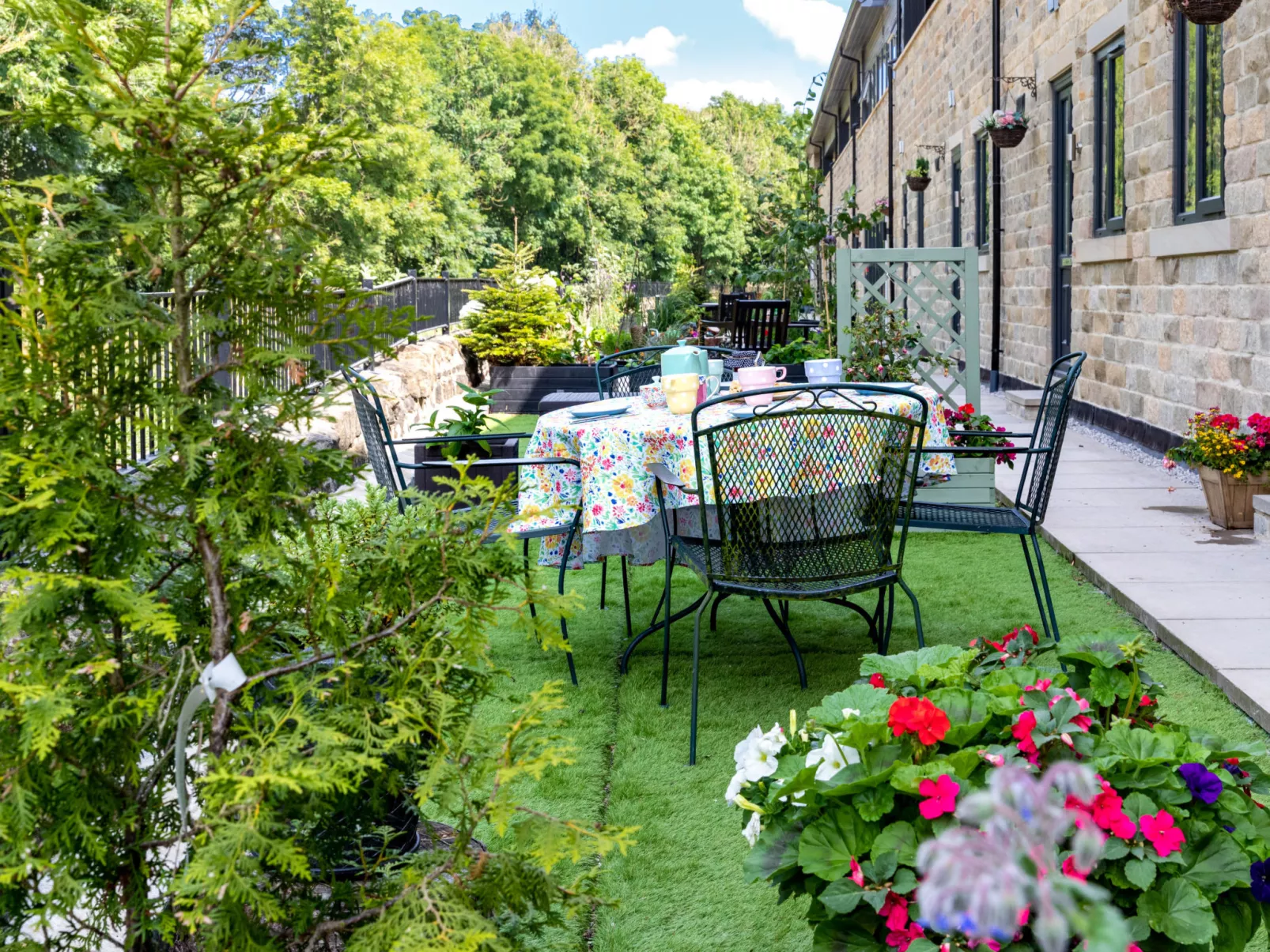 Number Seven-Draußen