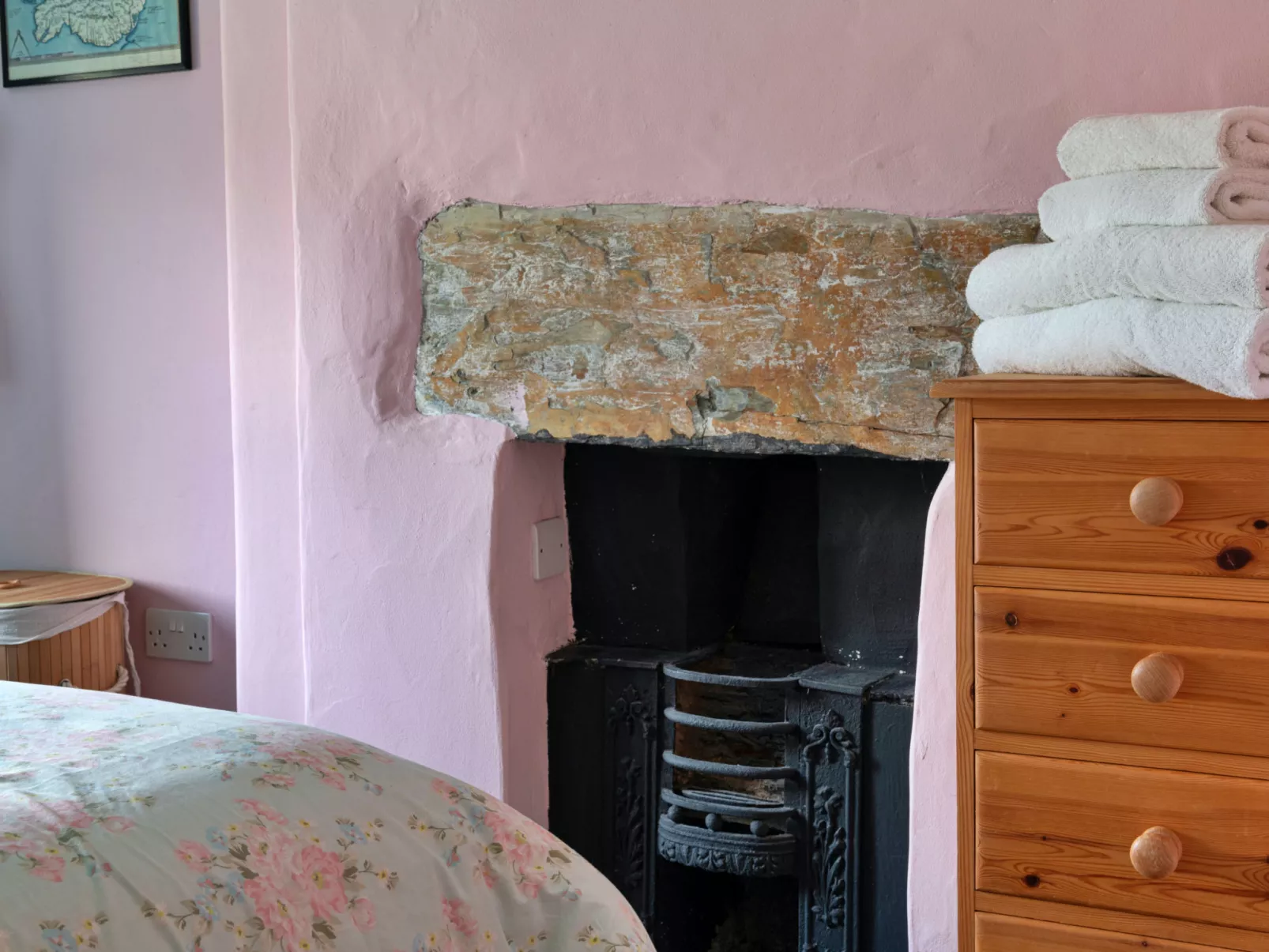 Dolwar Cottage-Inside