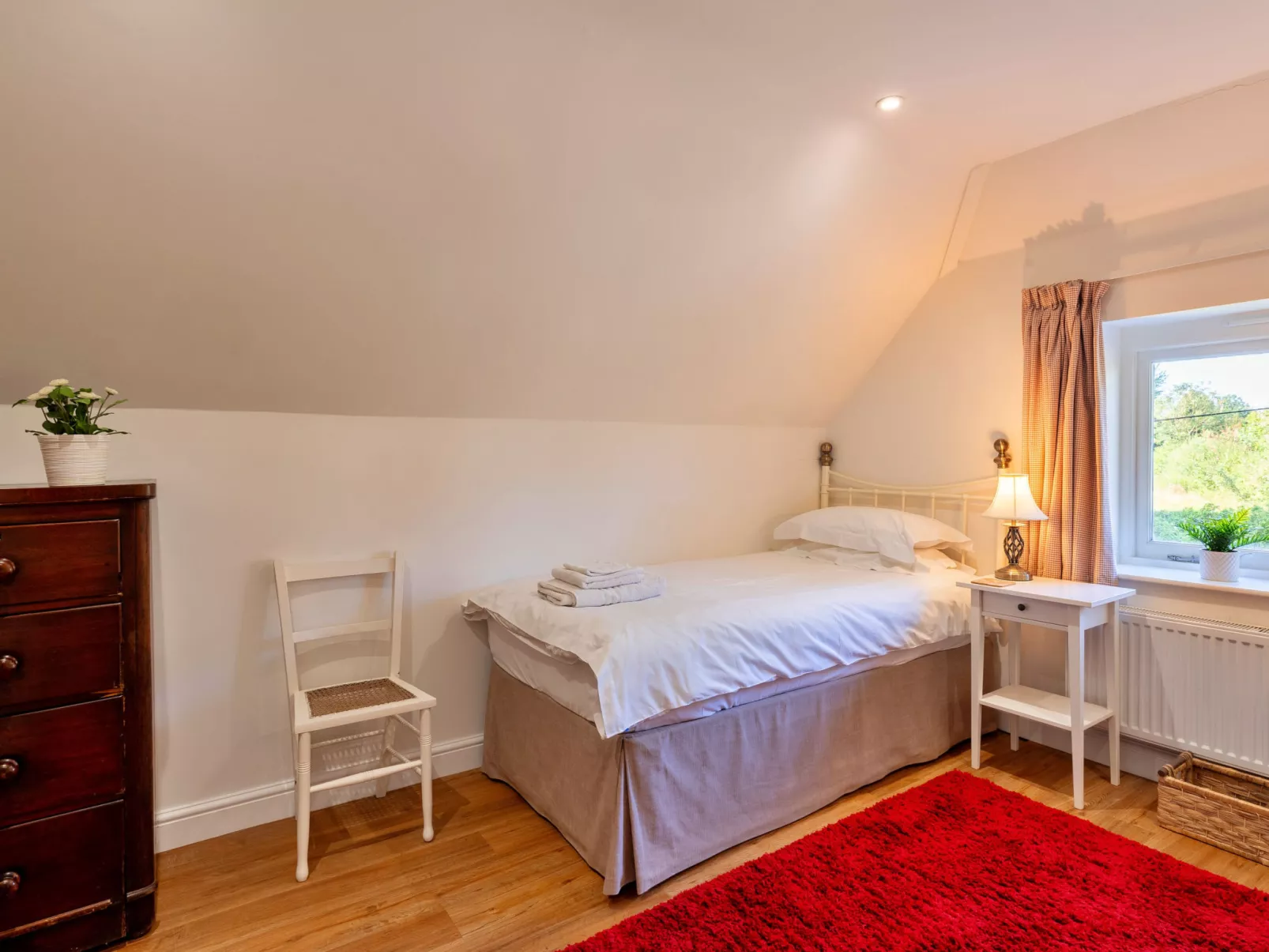 The Old Granary-Dedans