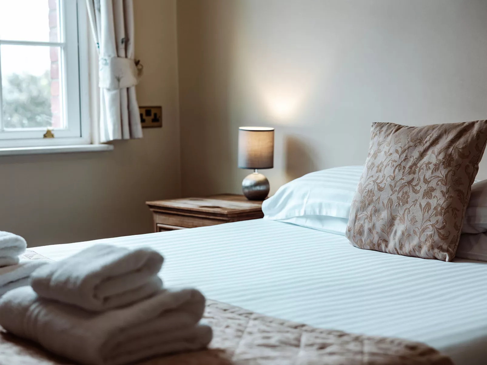 Netley Hall - Poppy-Dedans