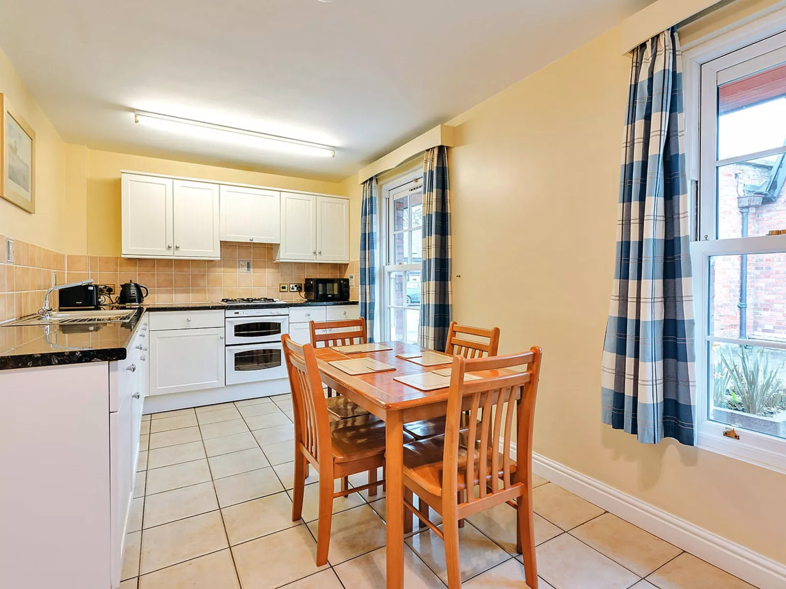 Netley Hall - Jasmine-Dedans