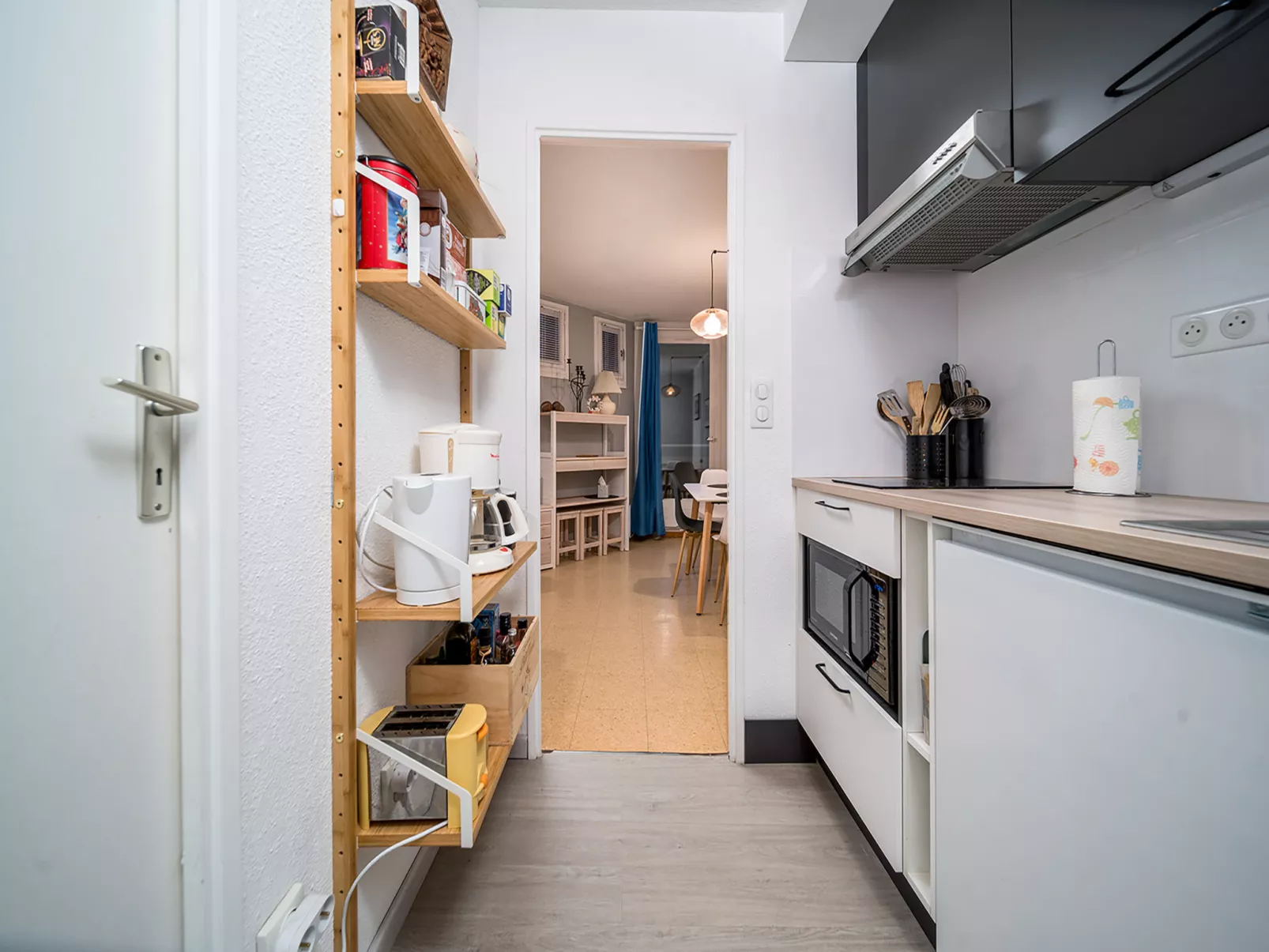 T. de la Foux N 51 - 2P5C-Inside