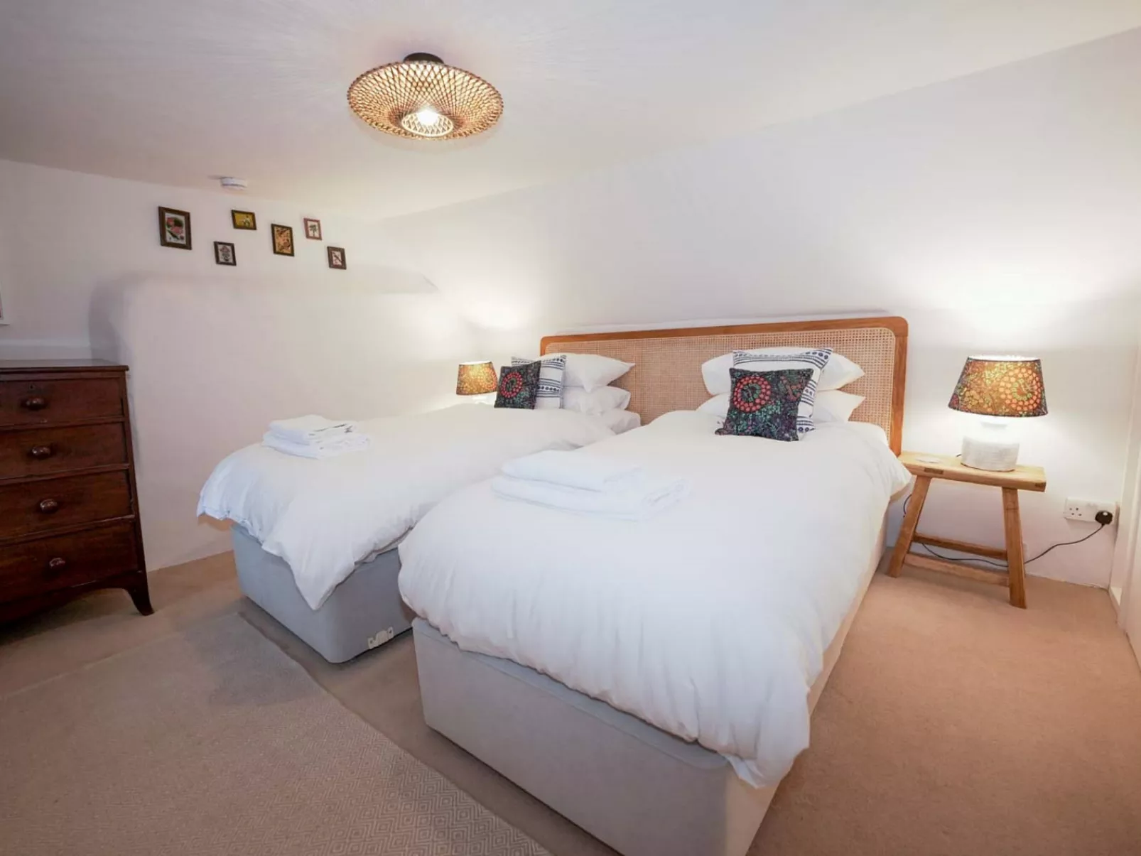 Old Lanvean Cottage-Dedans