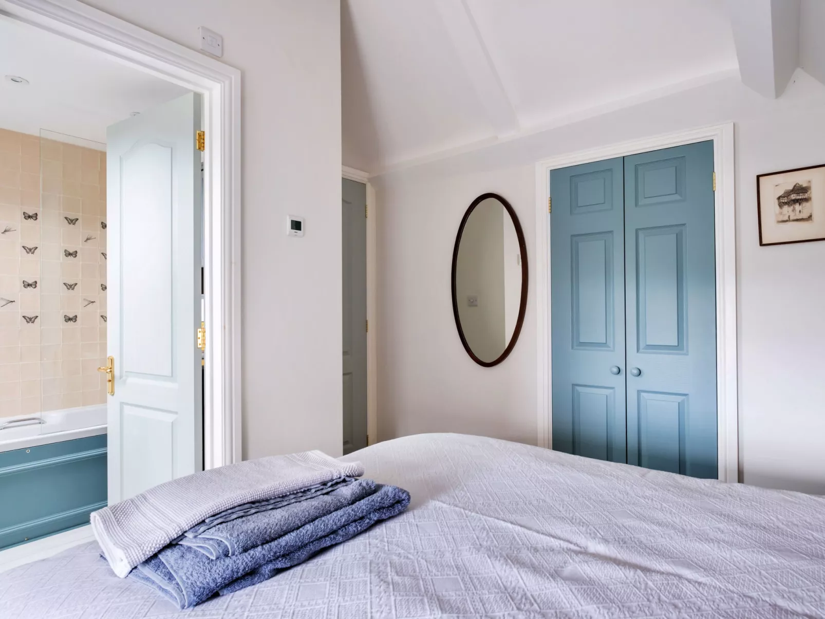 Coach House Wellbeing Retreat-Dedans