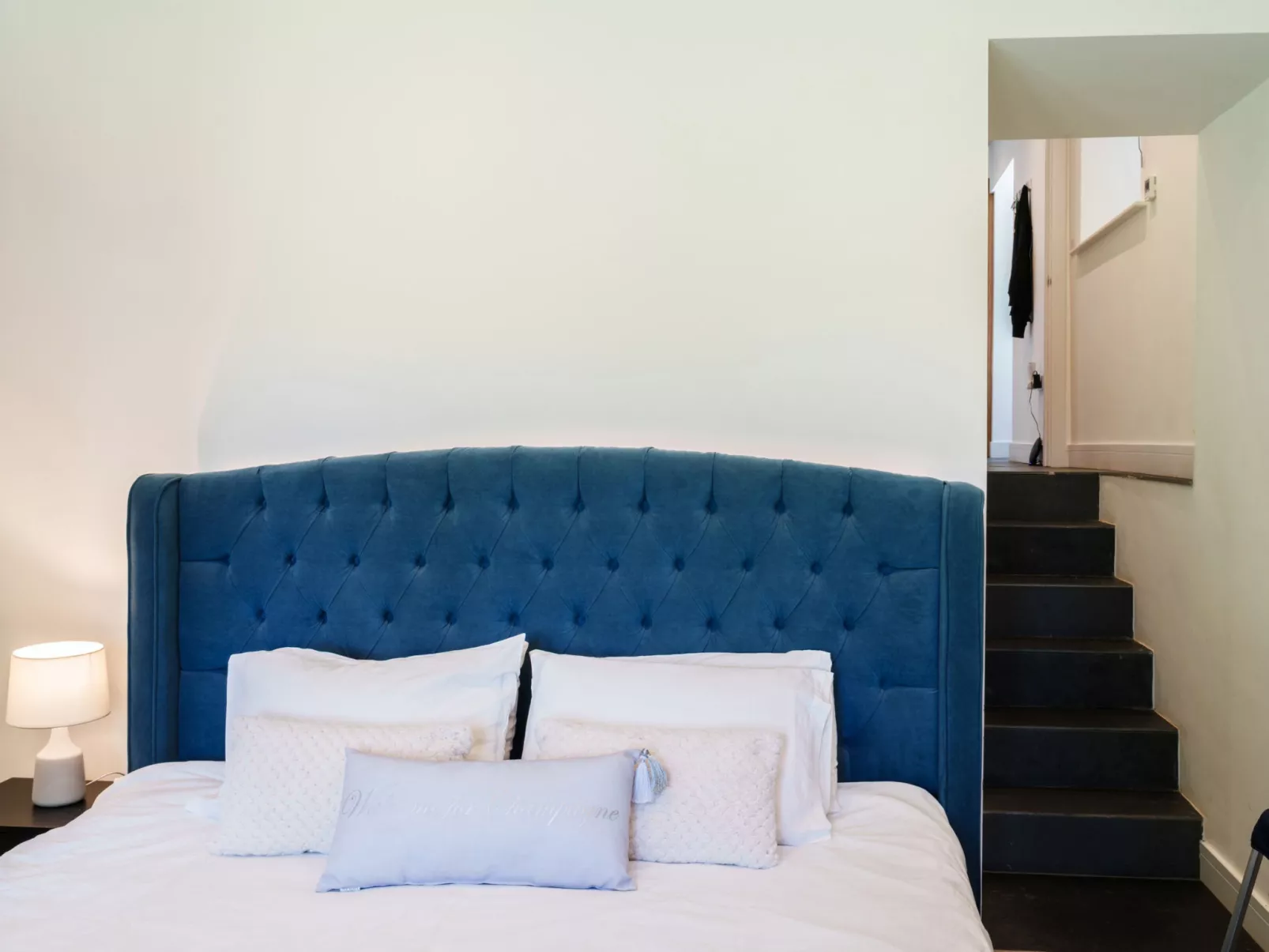 Wiggle Barn, Kingsand-Dedans