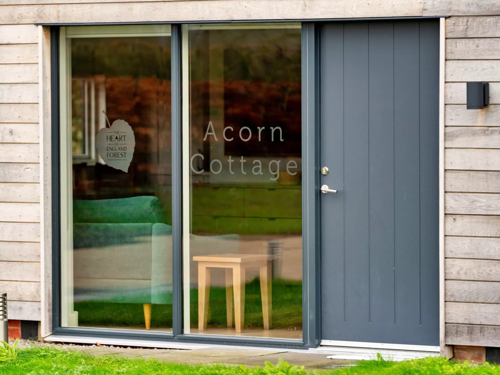 Acorn Cottage-Draußen