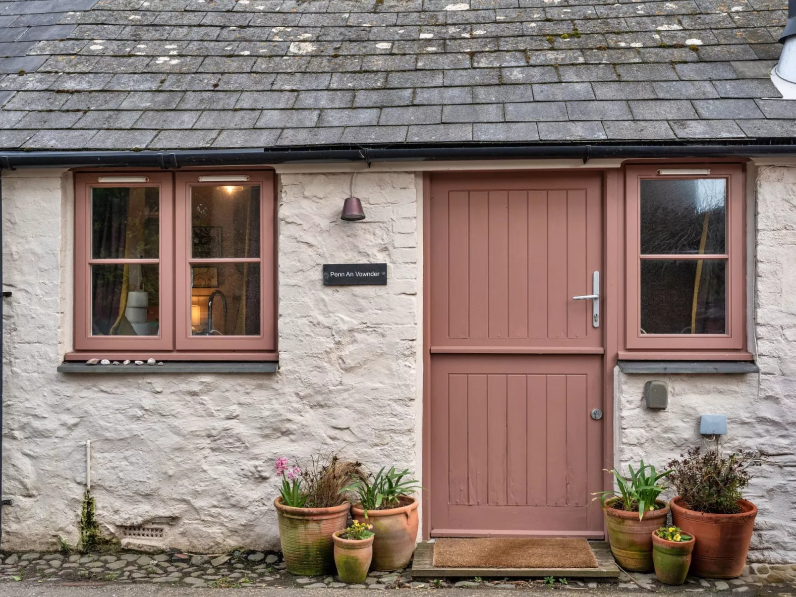 Penn an Vownder-Outside