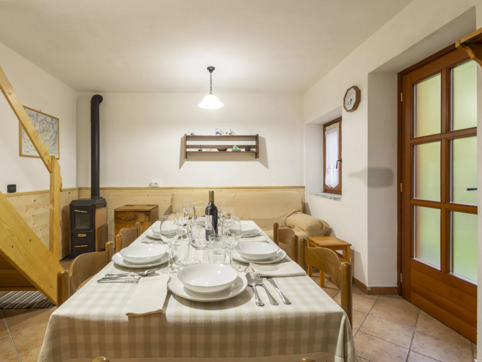 Val di Mello Mountain Flat-Inside