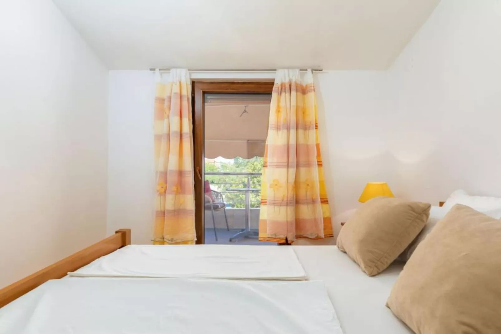 Apartments Manda - One Bedroom Apartment With Terrace (A4)-Bedroom