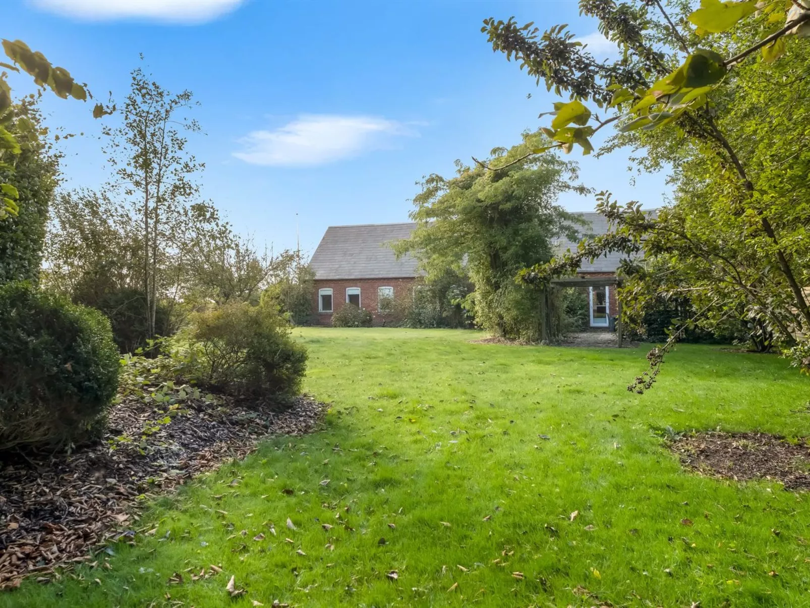 "Nette" - 2km to the fjord-Draußen