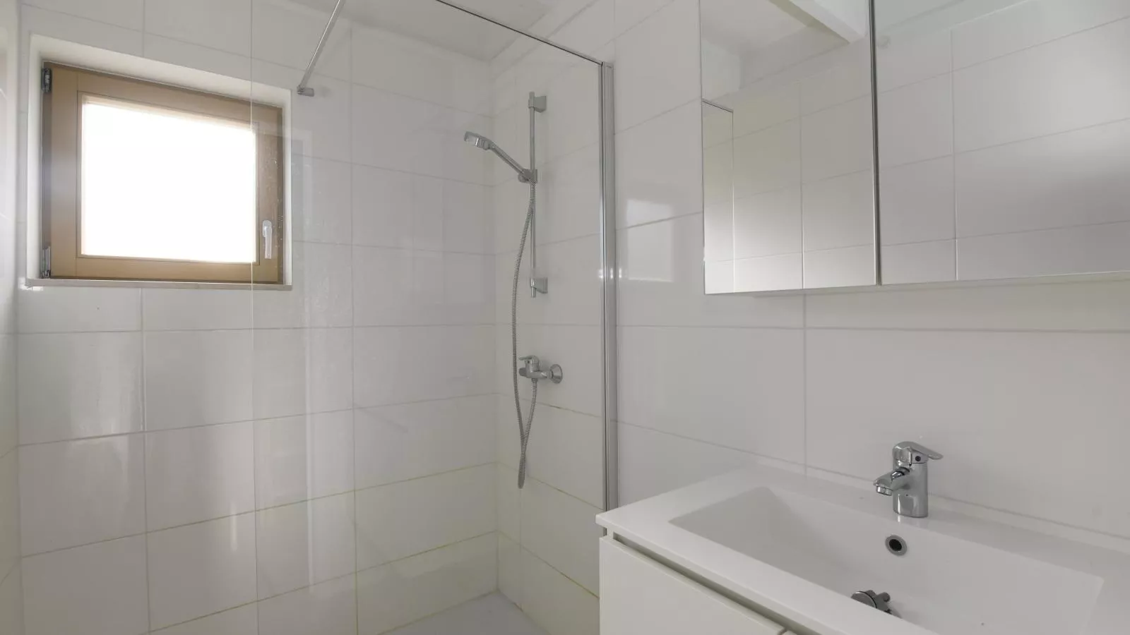 Westhinder I H1-Bathroom