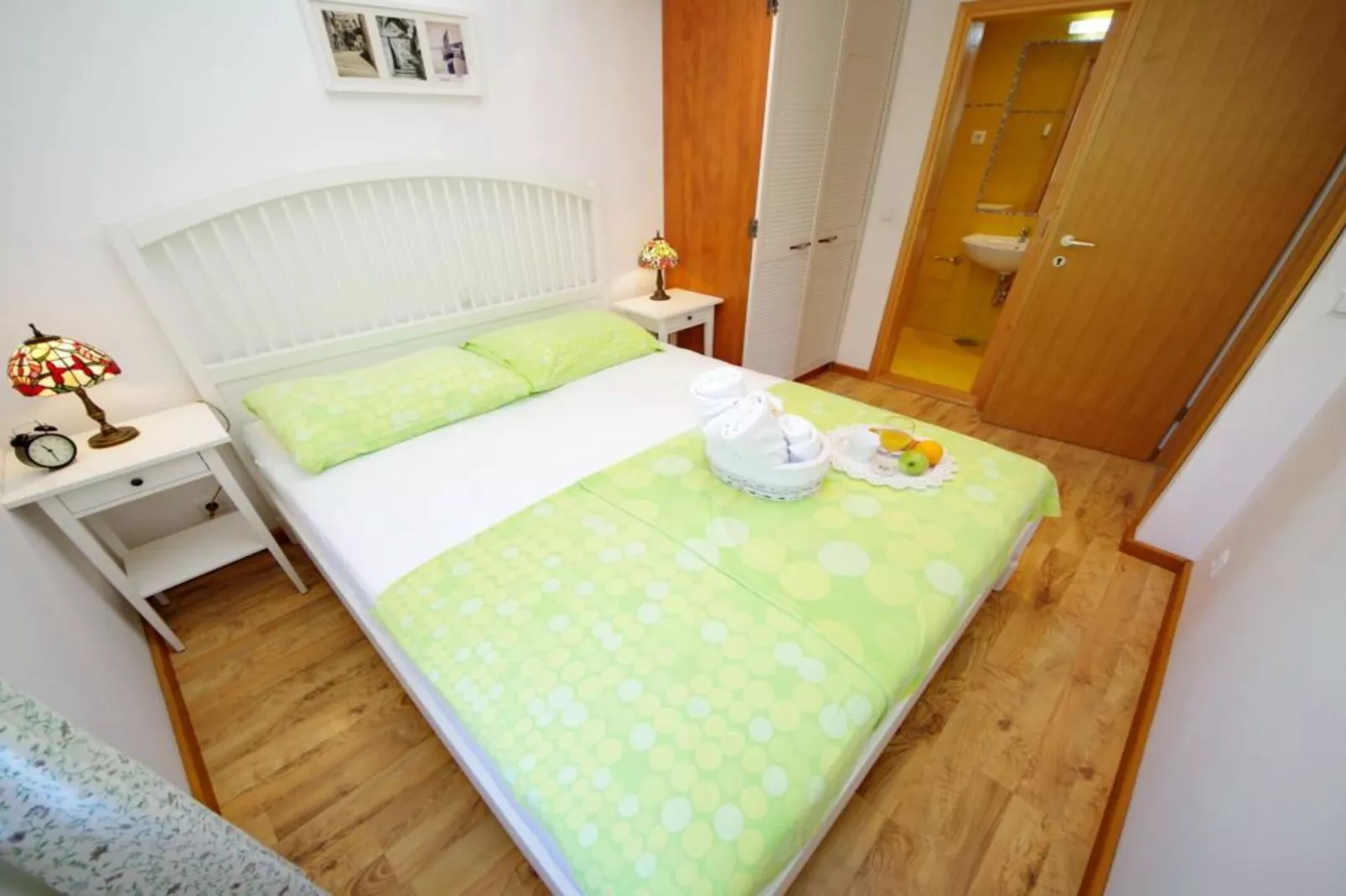 Two-Bedroom Apartment (Lavanda)-Bedroom