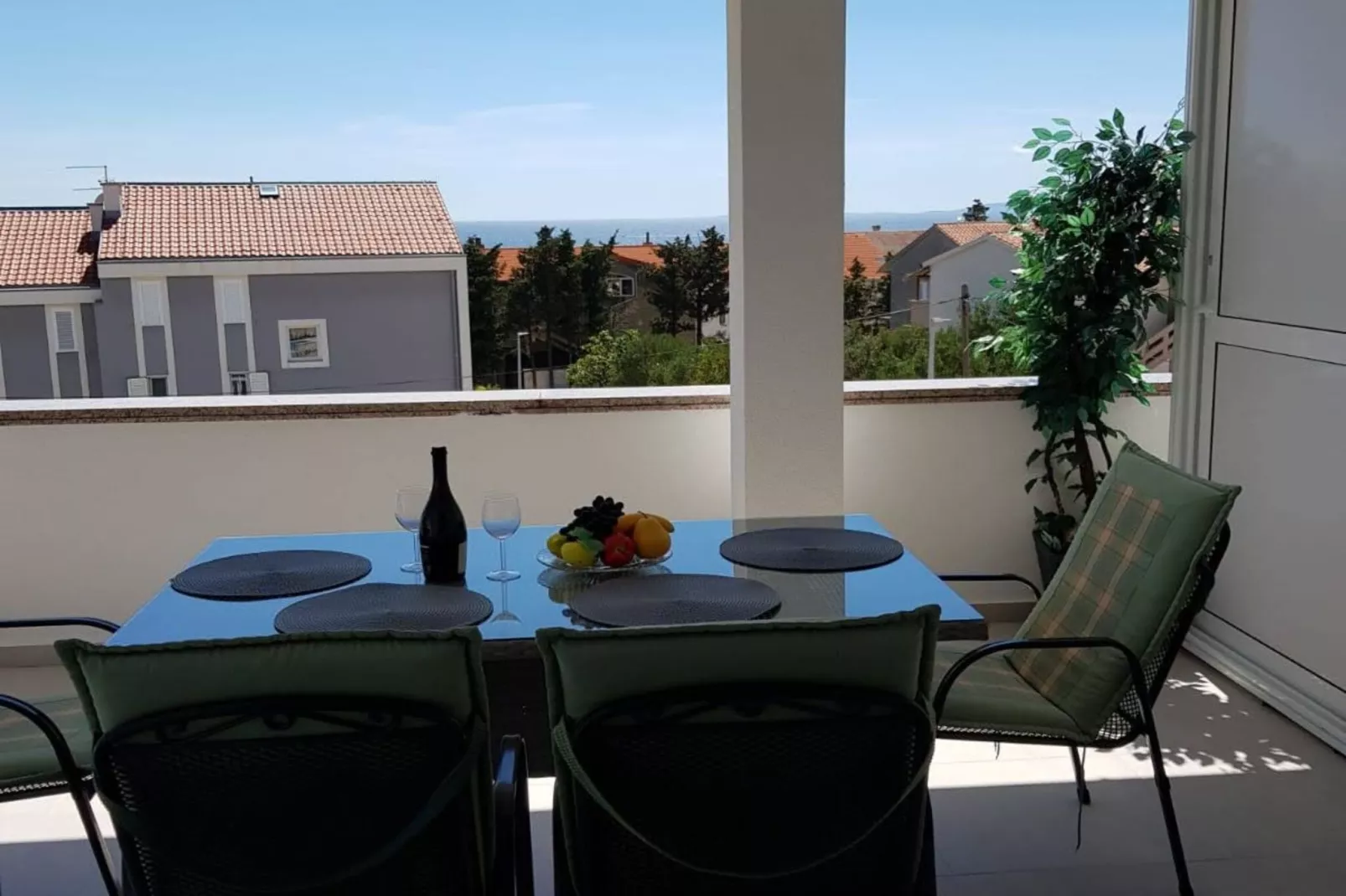 One-Bedroom Sea View Apartment-Terrace