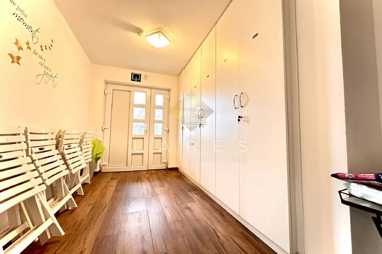 Studio Apartment-Indoor