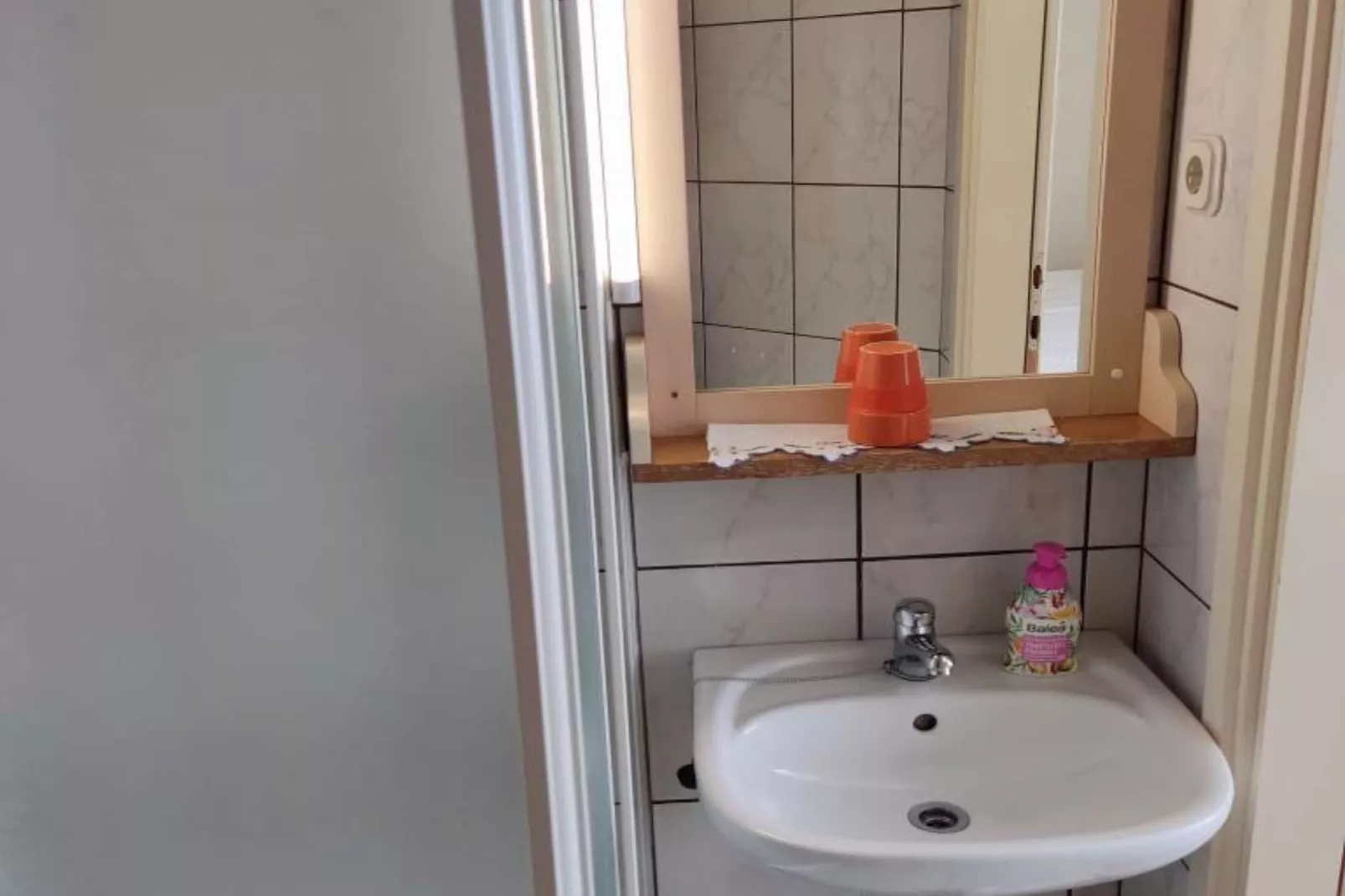 Apartment & Rooms Villa Oliva - Room 1-Bathroom