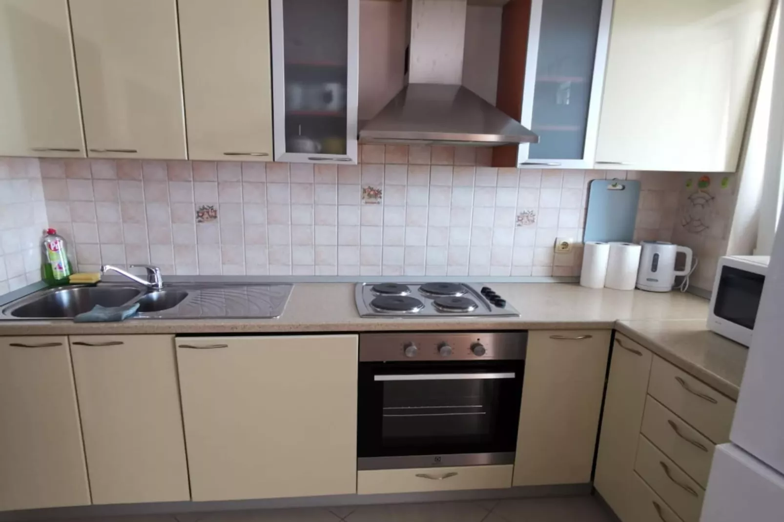 Three Bedroom Apartment with Terrace and  Sea View-Kitchen