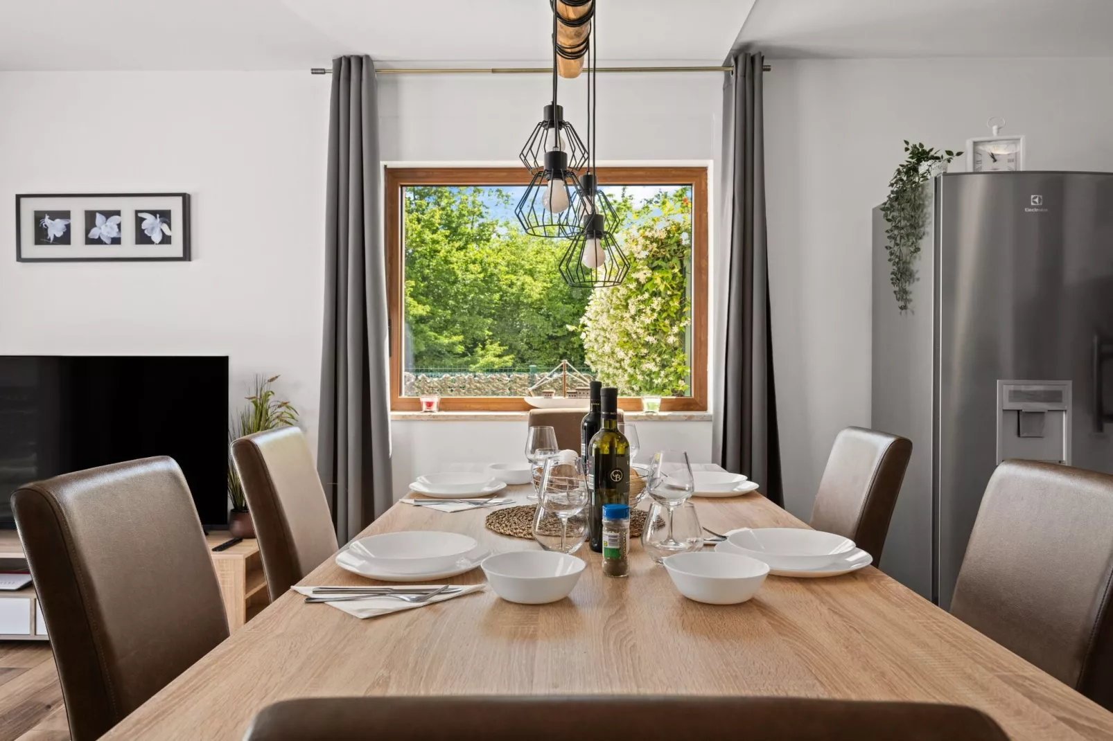 Holiday Home Mlačić - Three Bedroom Holiday Home with Pool-Salle à manger