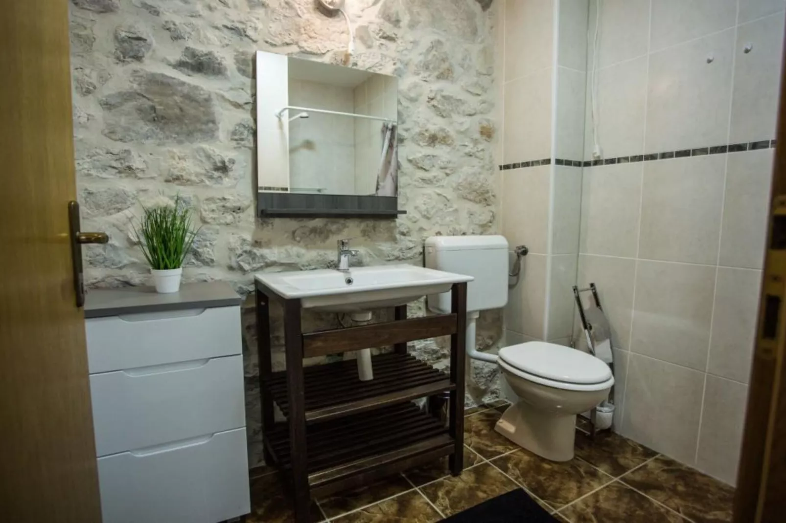 Apartments Stone House Murter - Two Bedroom Apartment with Balcony-Salle de bain