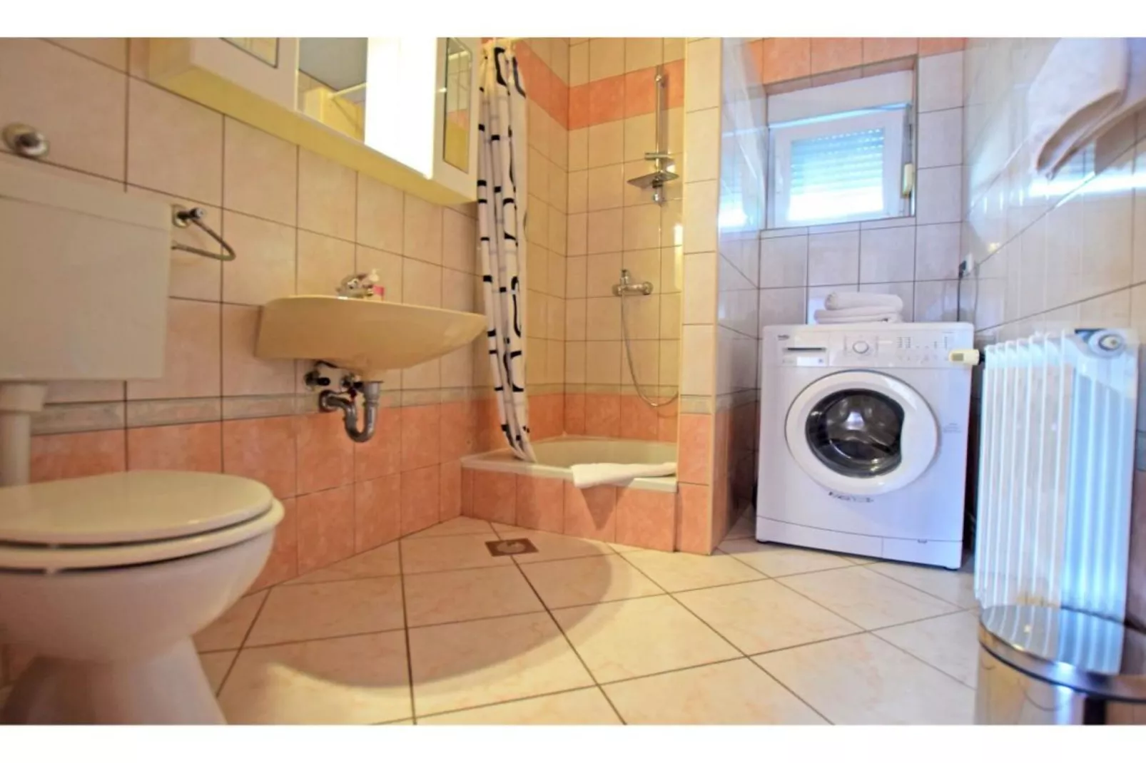 Apartments Adriana - One Bedroom Apartment A2+2-Salle de bain