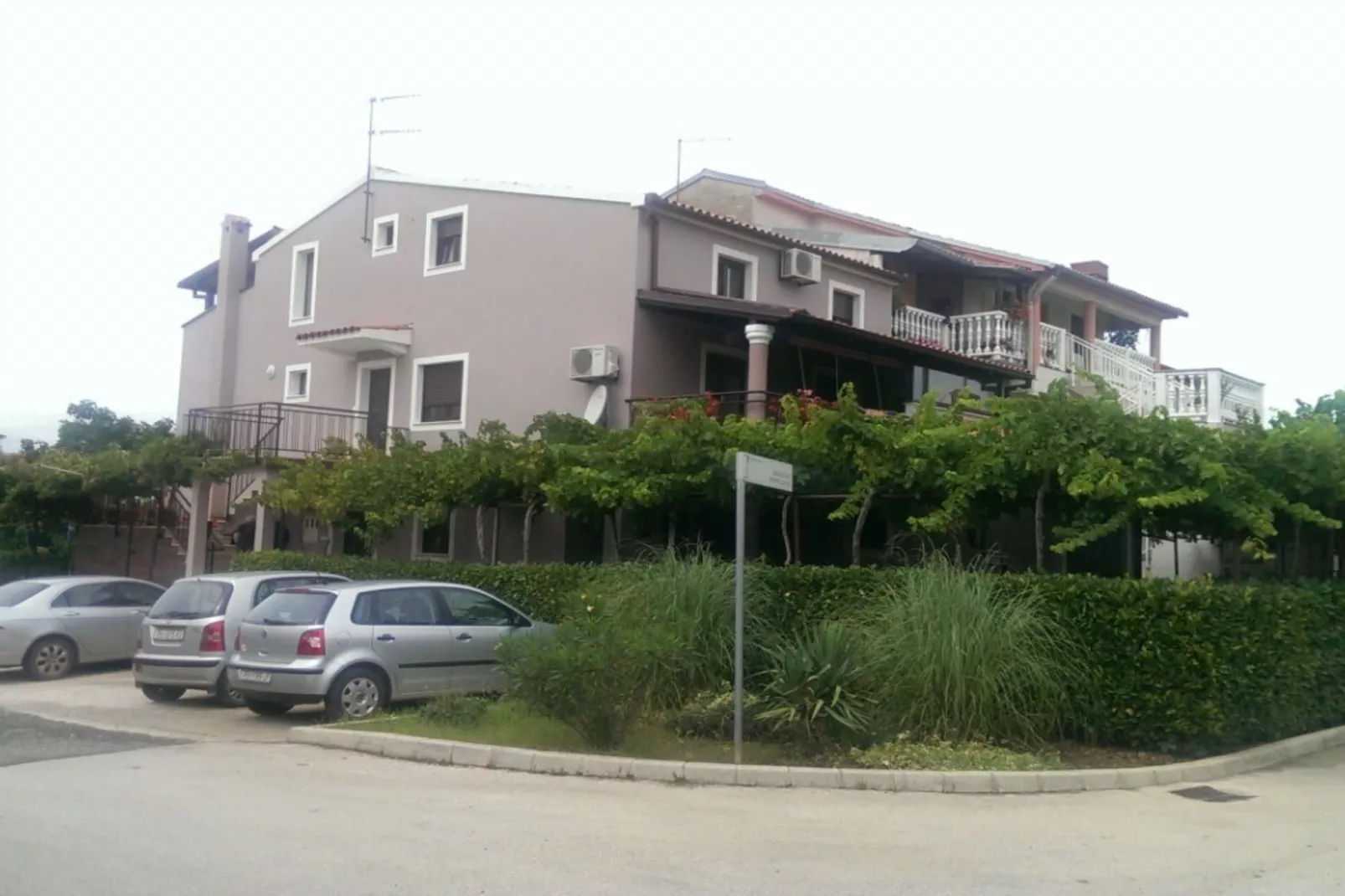 Apartmetns Villa Dina 2-Outdoor