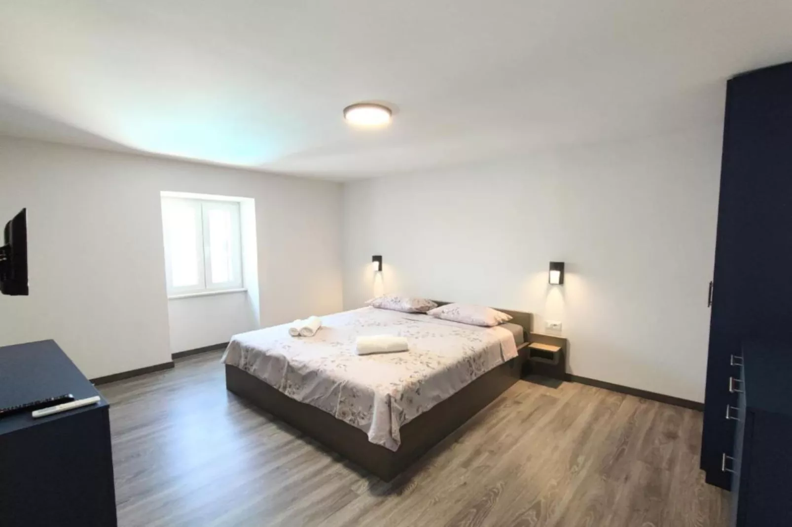 Villa Galant with Pool & Sauna Maružini-Chambre