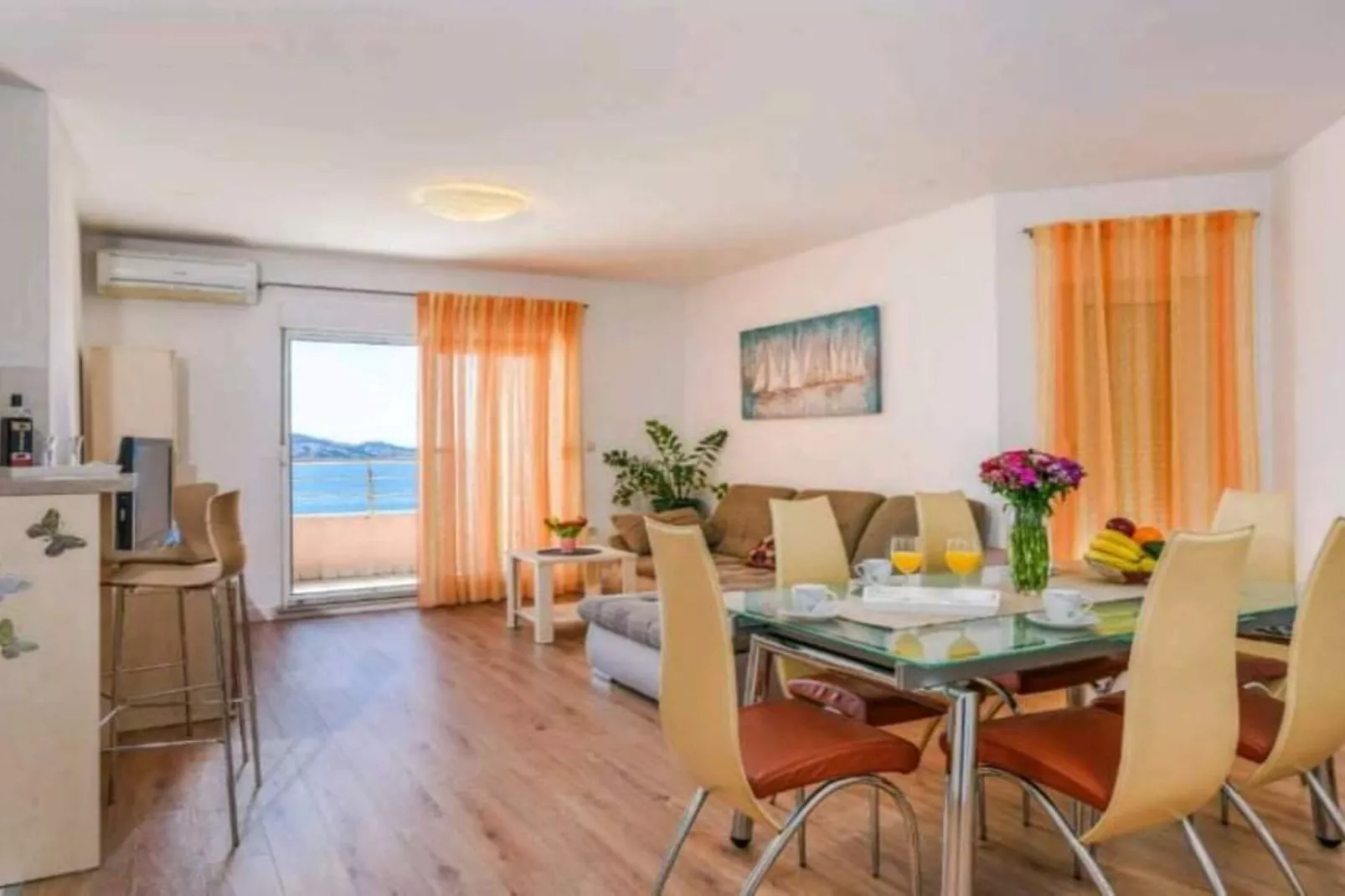 Apartment Antonia Trogir - Two-Bedroom Apartment With Sea View-Dining room