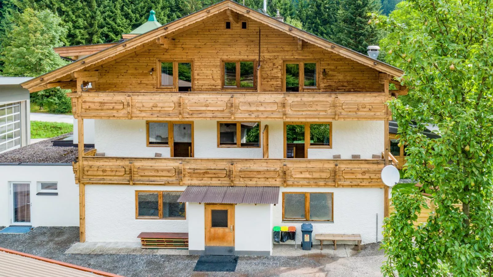 Grieswirt-Exterior summer