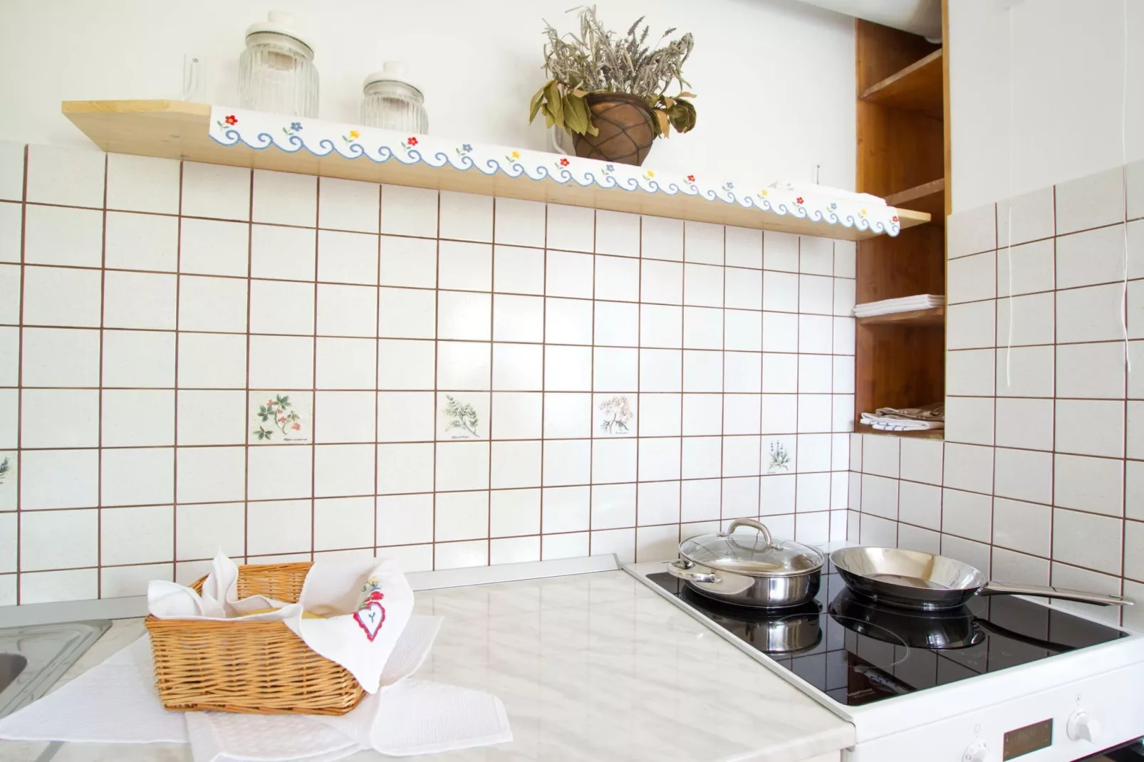 Sunny Two Bedroom Retreat in Beautiful Bizeljsko - Two Bedroom Country House-Kitchen