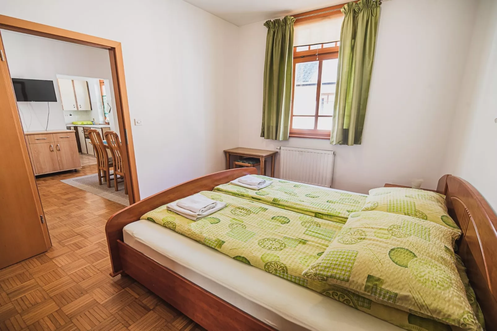 Bovec Picturesque Mountain Vista Residences - One Bedroom Apartment (owner C)-Schlafzimmer