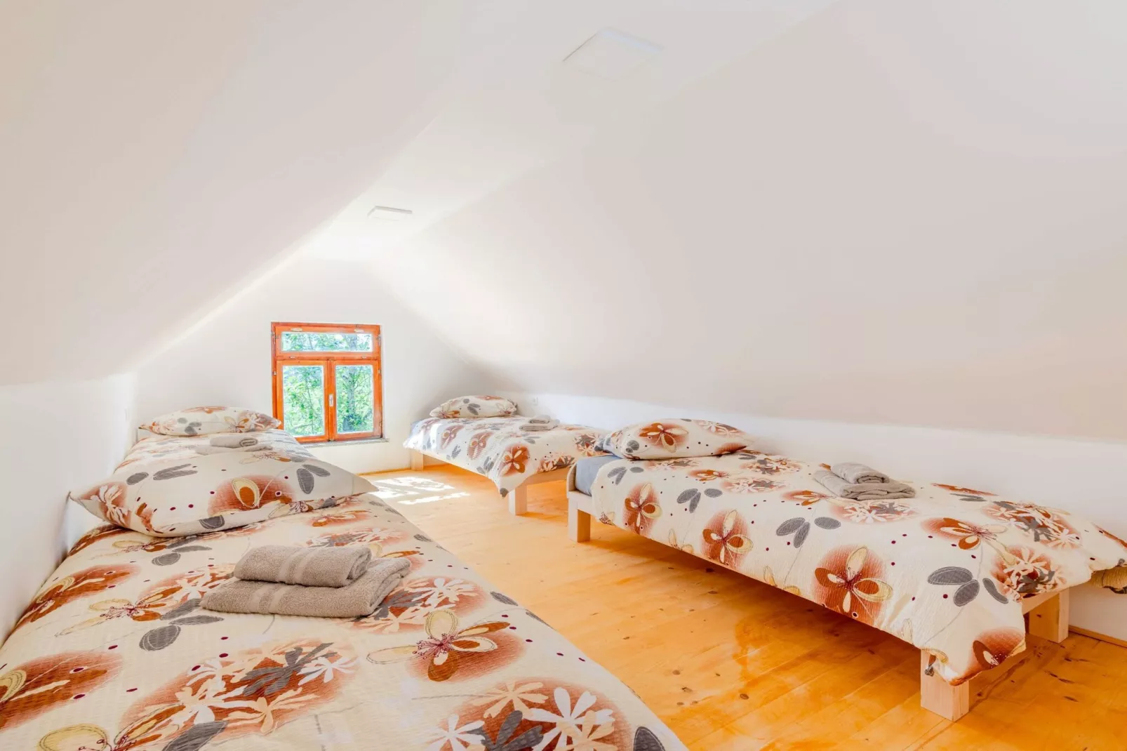 Nature Hideaway Holiday Homes with Sauna - One Bedroom Holiday Home (owner Pika)-Bedroom