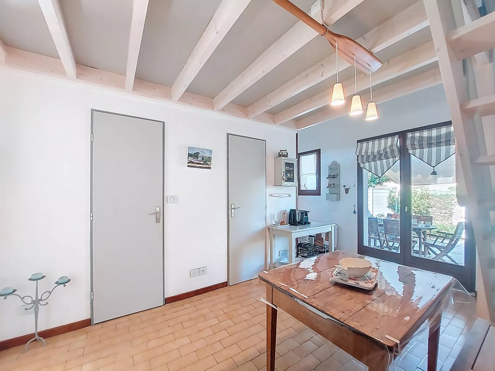 Les Charmilles-Drinnen