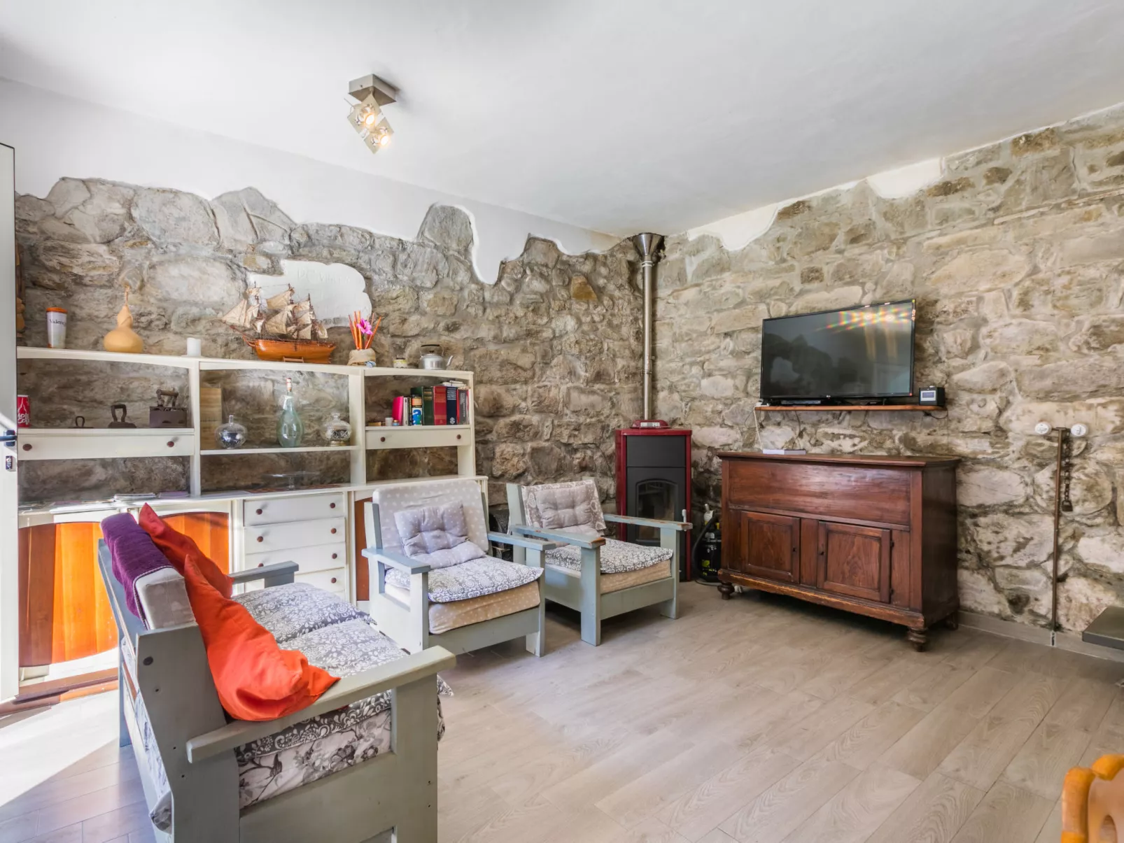 Il Mulinaccio-Drinnen