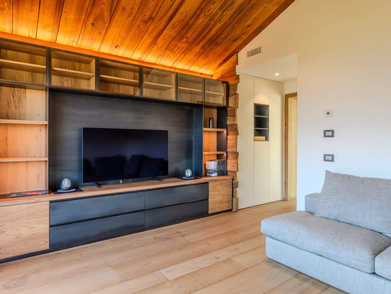 Woodhouse Domaso-Dedans