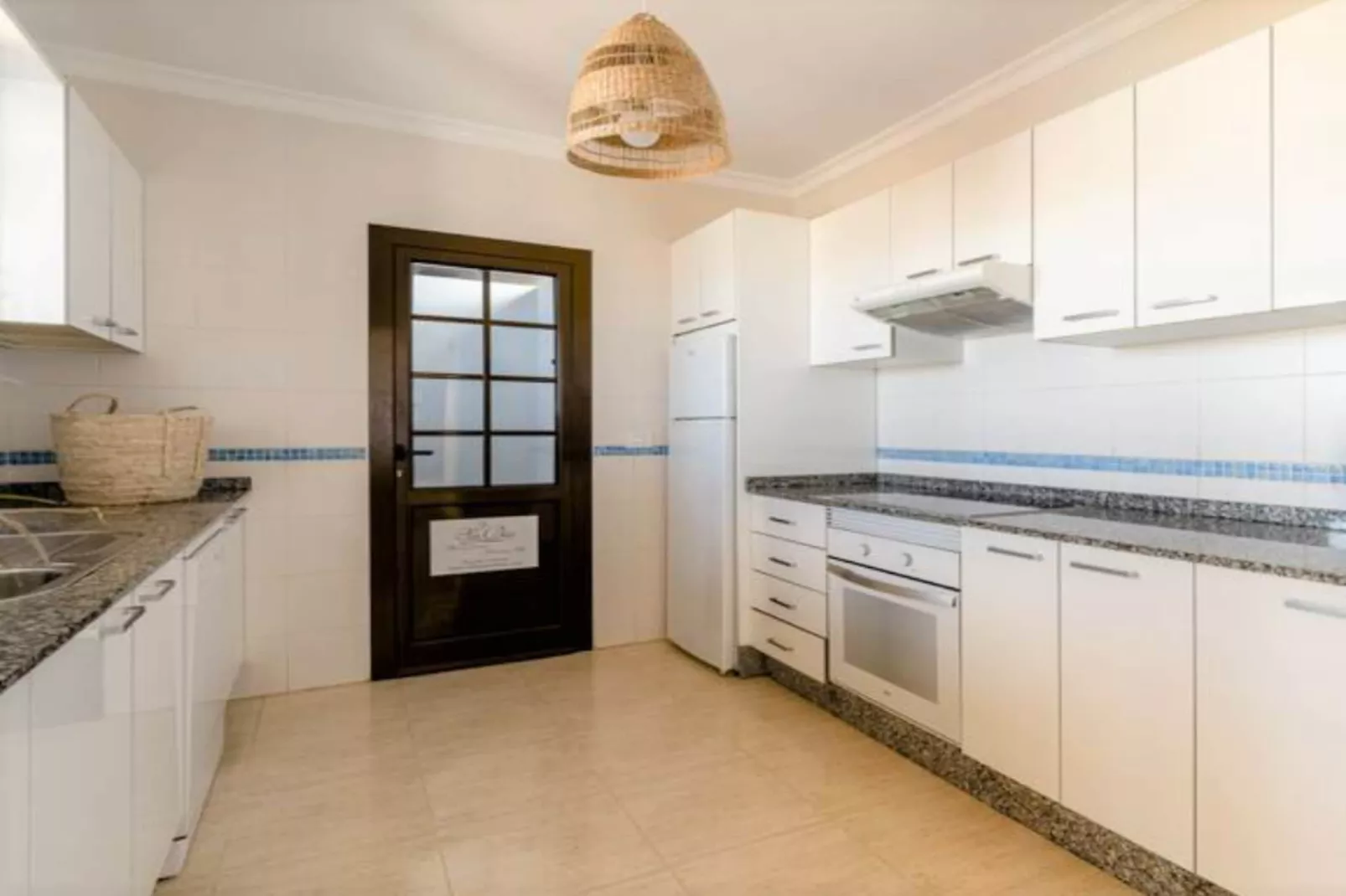 Villa San Blas Superior Chillout 7- Princesa Yaiza-Kitchen