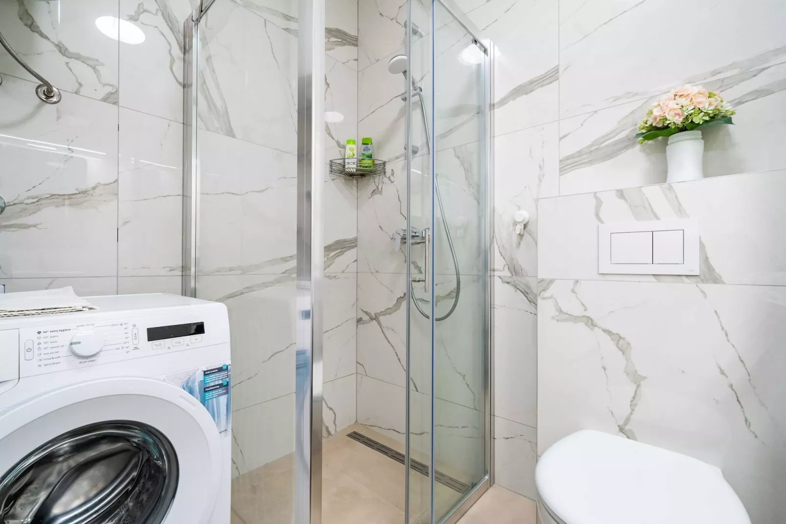 Lenka Apartment - Studio Apartment with Balcony-Badezimmer