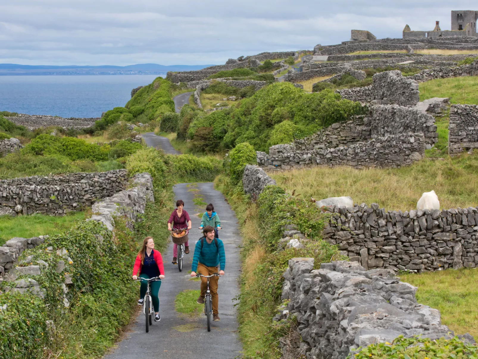 Galway Bay (TR4)Lodge-Inside