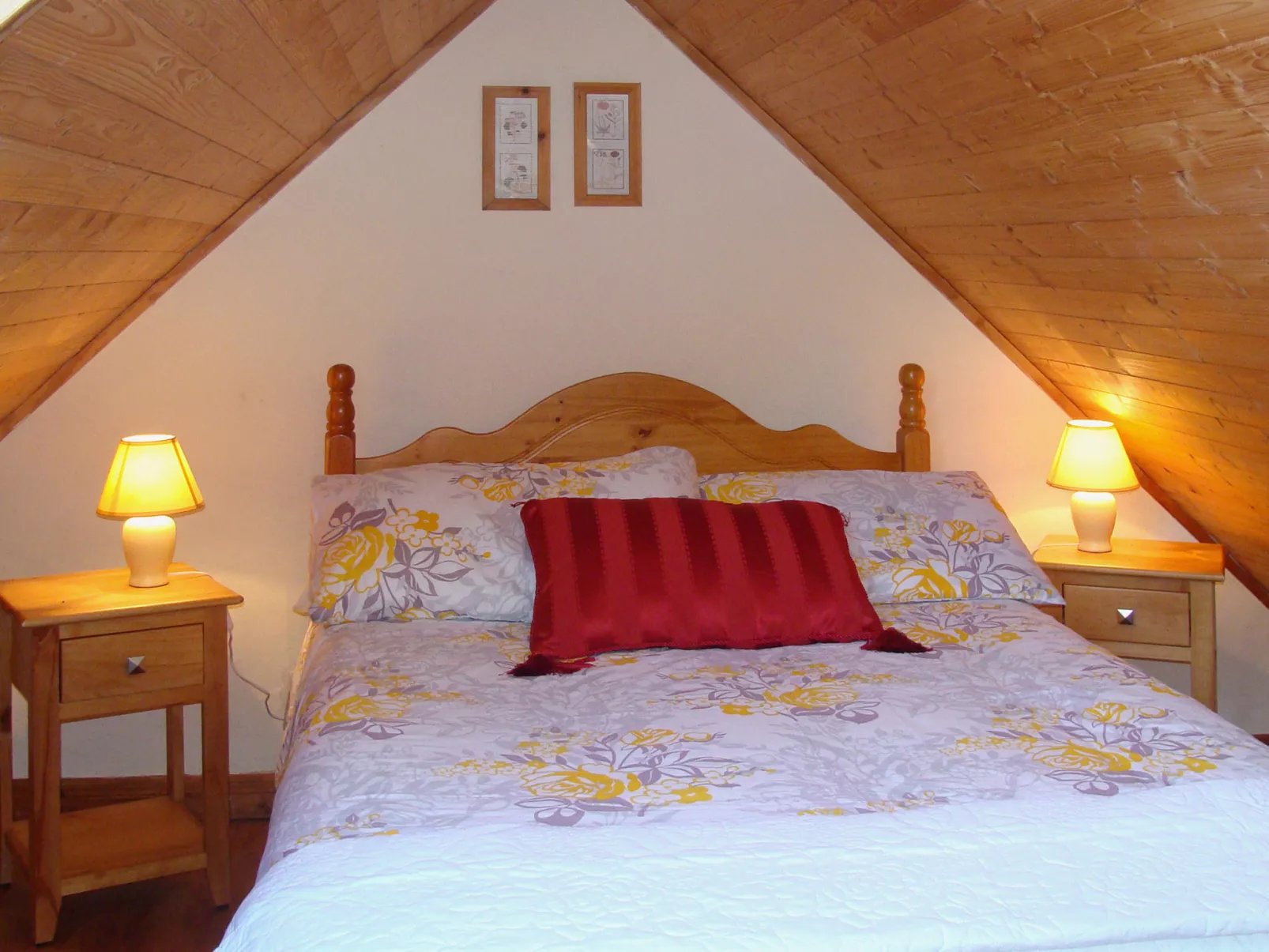 Bridies Holiday Cottage Roundstone-Inside