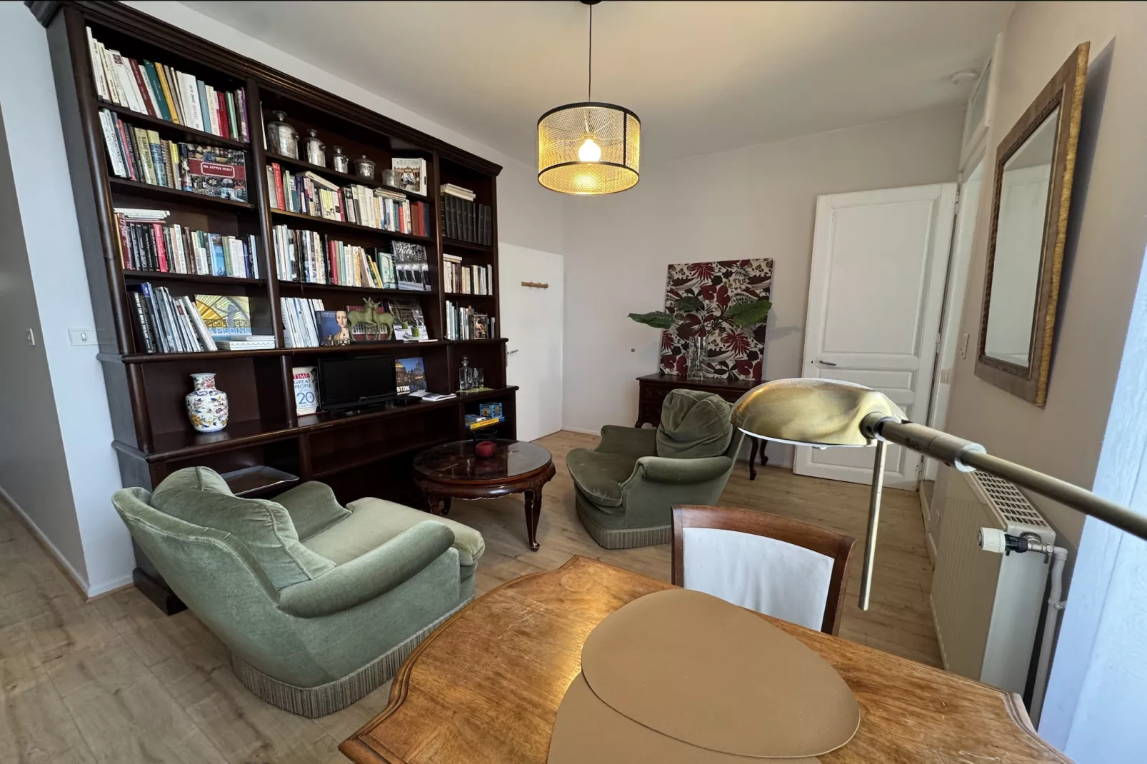 Appartement avec la petite cour-Salon