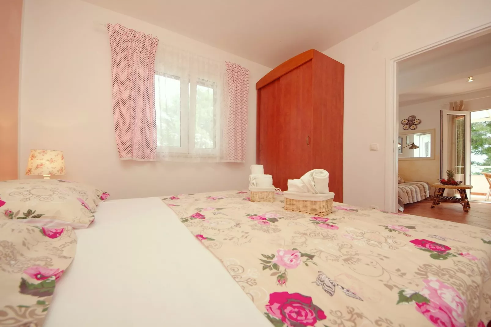 Seafront Apartments Deveron - One Bedroom Apartment  with Balcony and Sea View (Zavala)-Bedroom